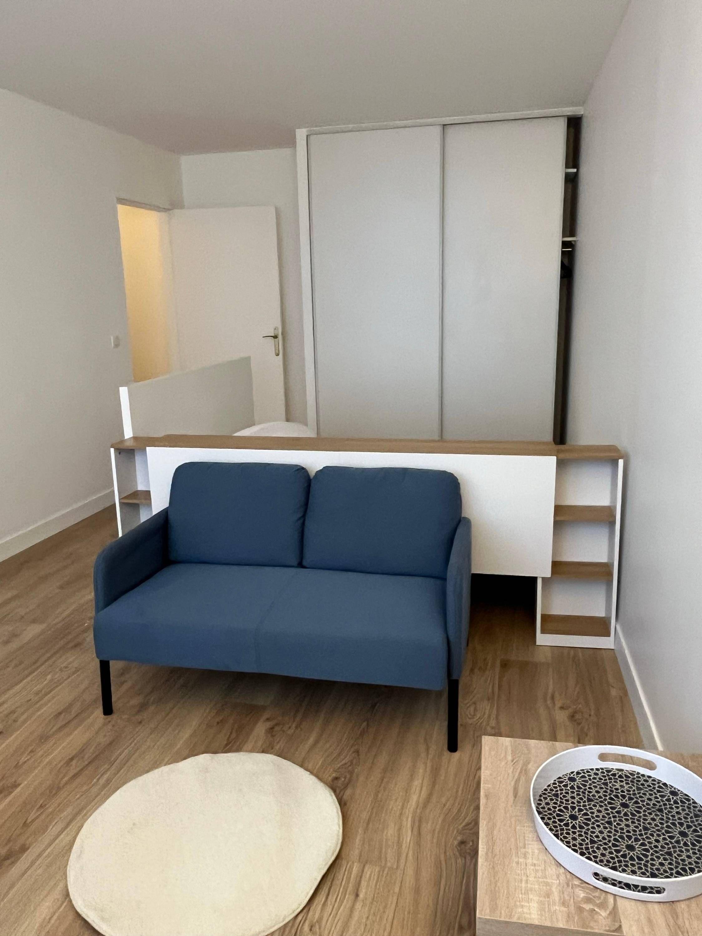 Location courte durée - studio meublé - 31m² - Levallois - Août et Sept 26