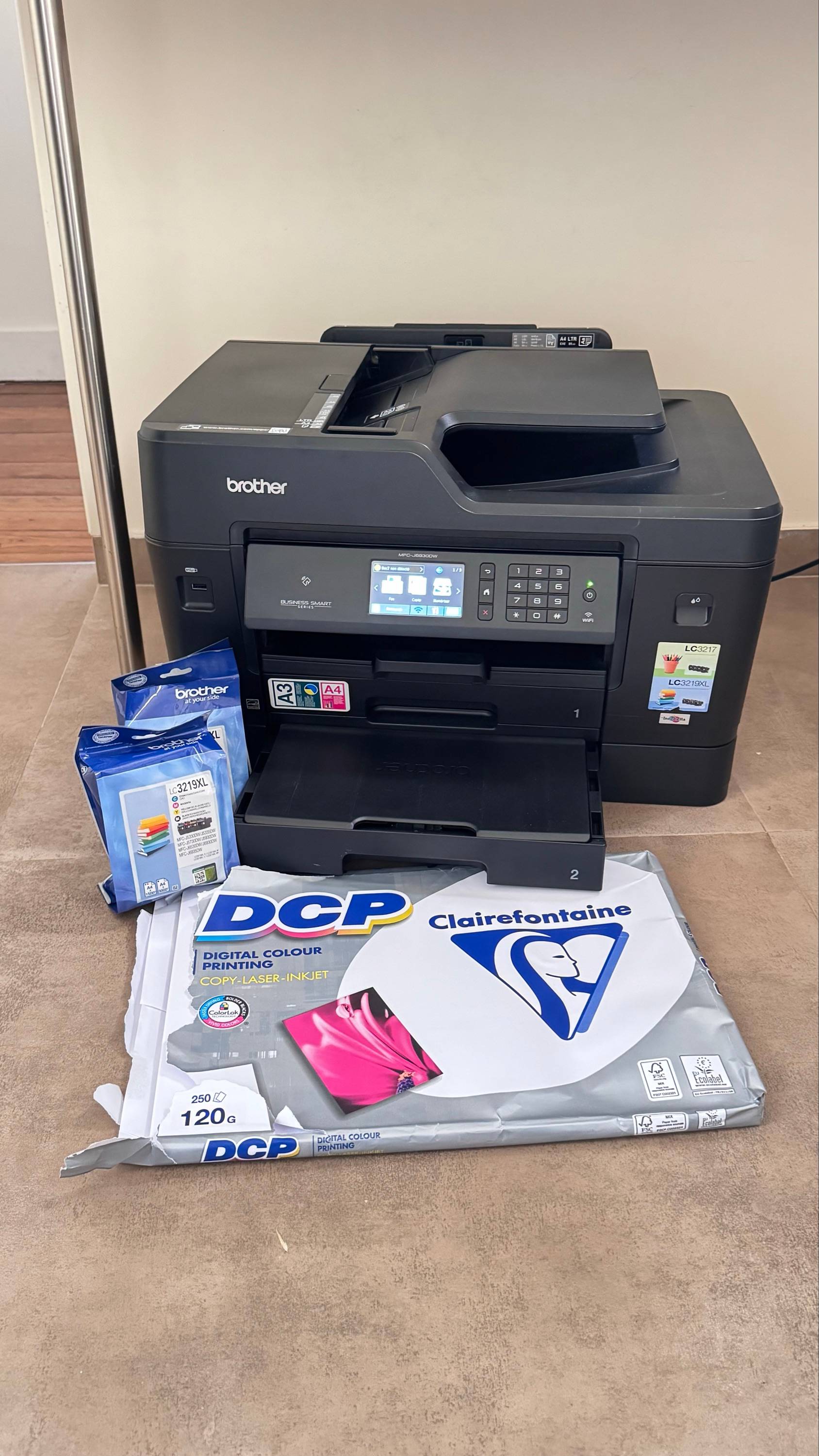 Vends Brother MFC-J6930DW A3 + cartouches neuves + papier