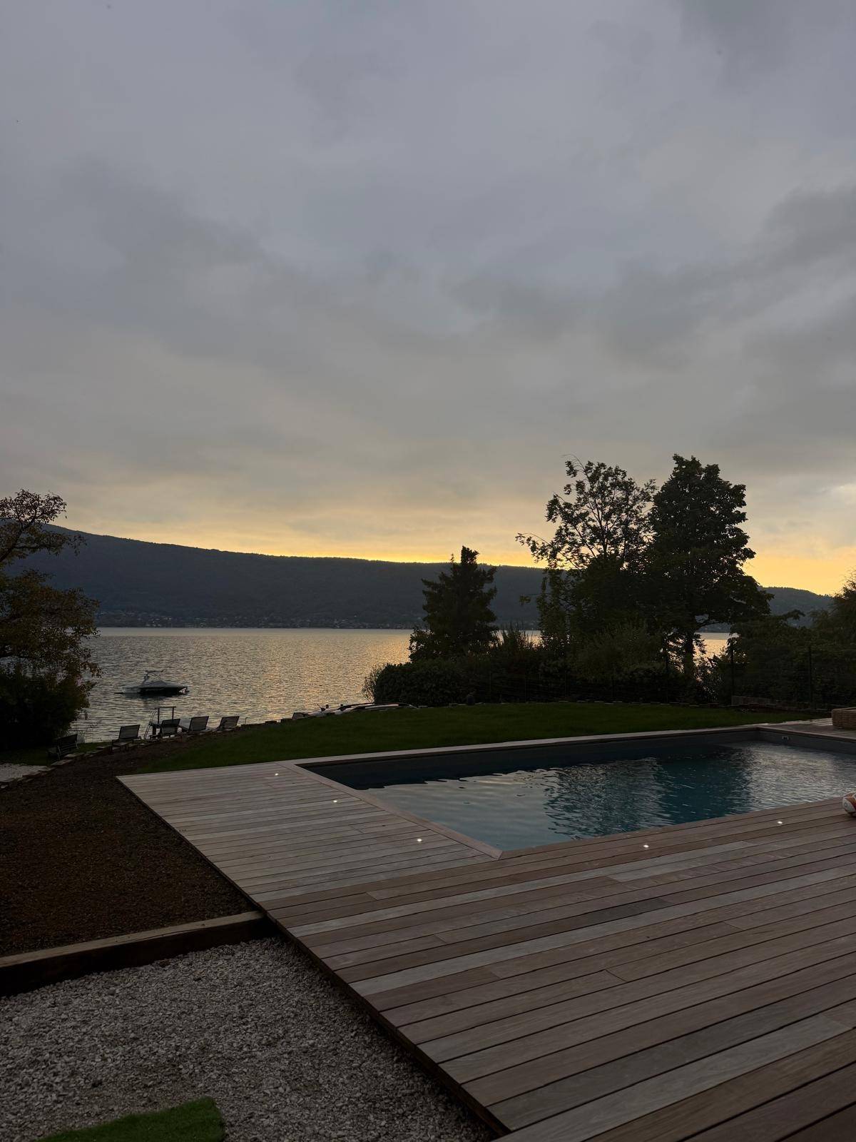 Loue villa Bord de Lac Annecy - 5 chambres, 10 couchages, Menthon-Saint-Bernard (74)