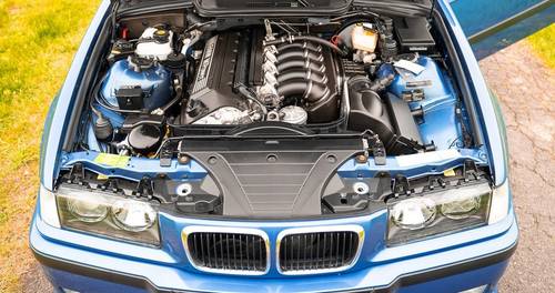 BMW M3 E36 SMG 9900 km d’origine