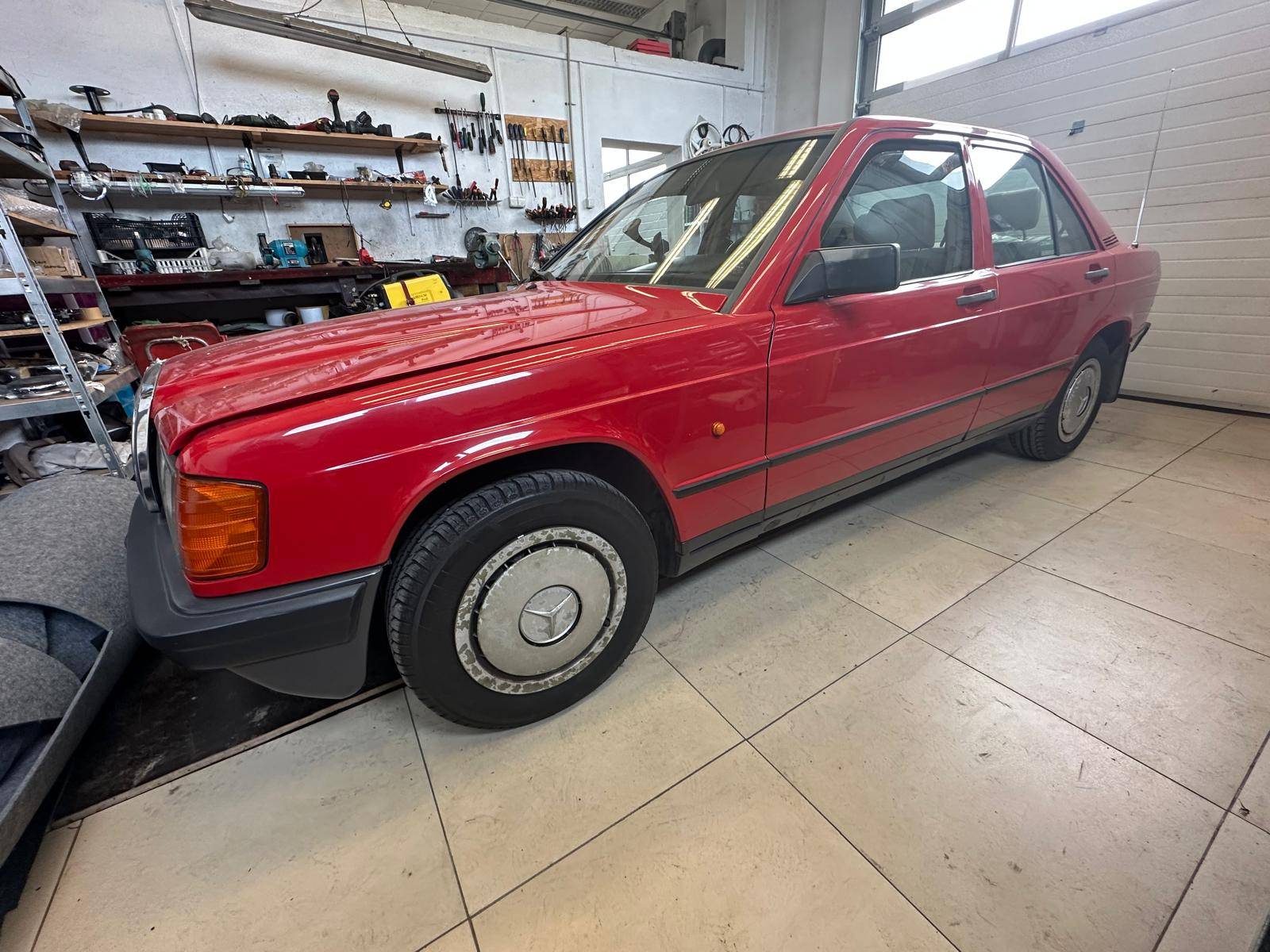 Vends Mercedes 190 D 1984 1ère main