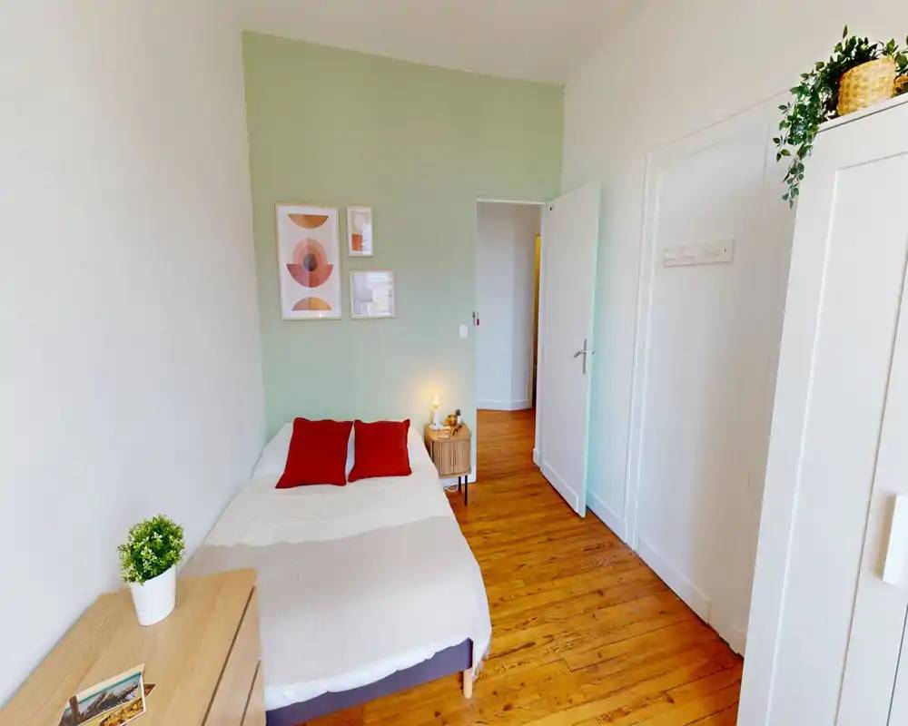 Loue chambre en colocation dans maison - 12m²
