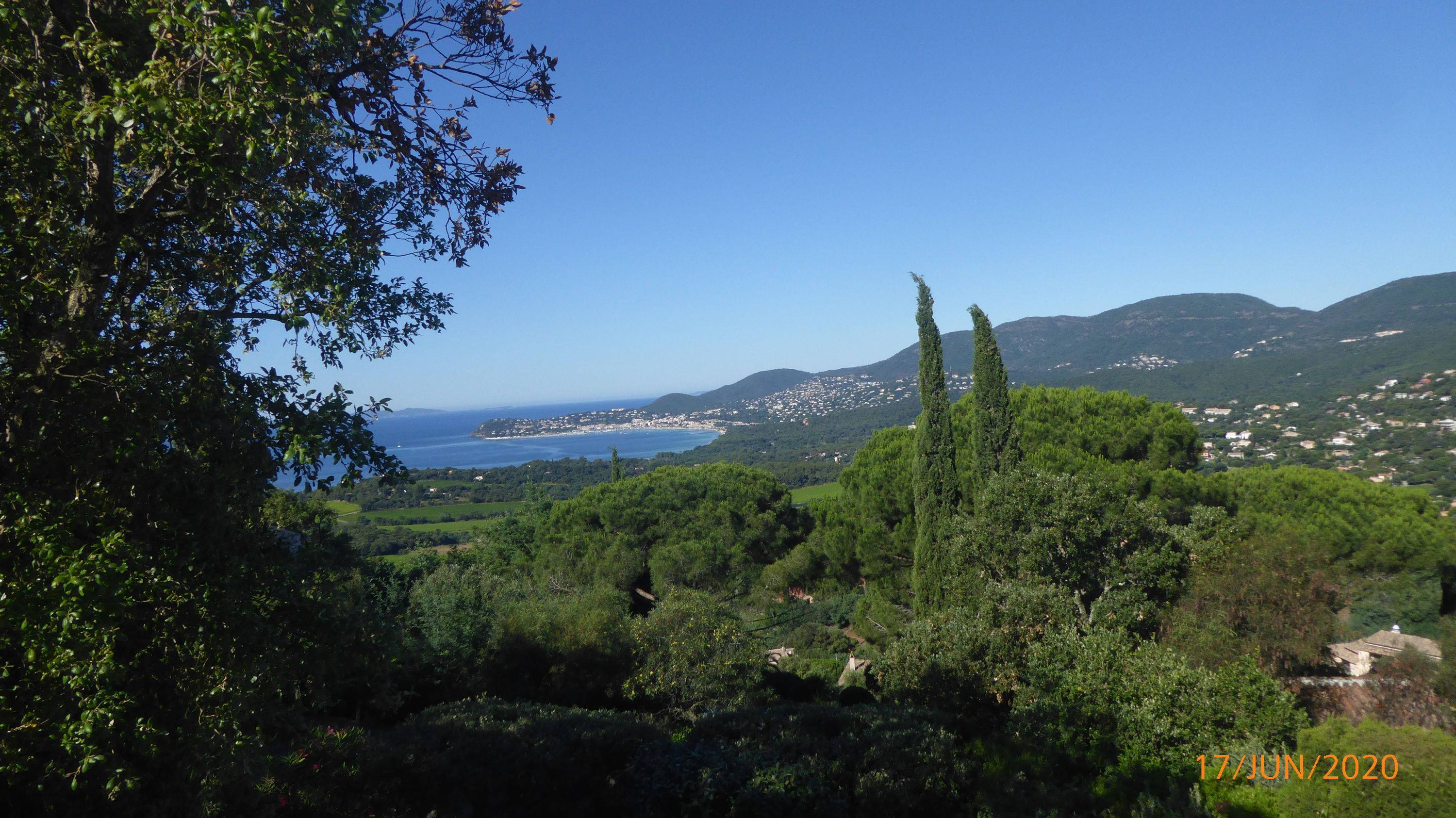 Loue villa à La Croix-Valmer (83) - 8 couchages