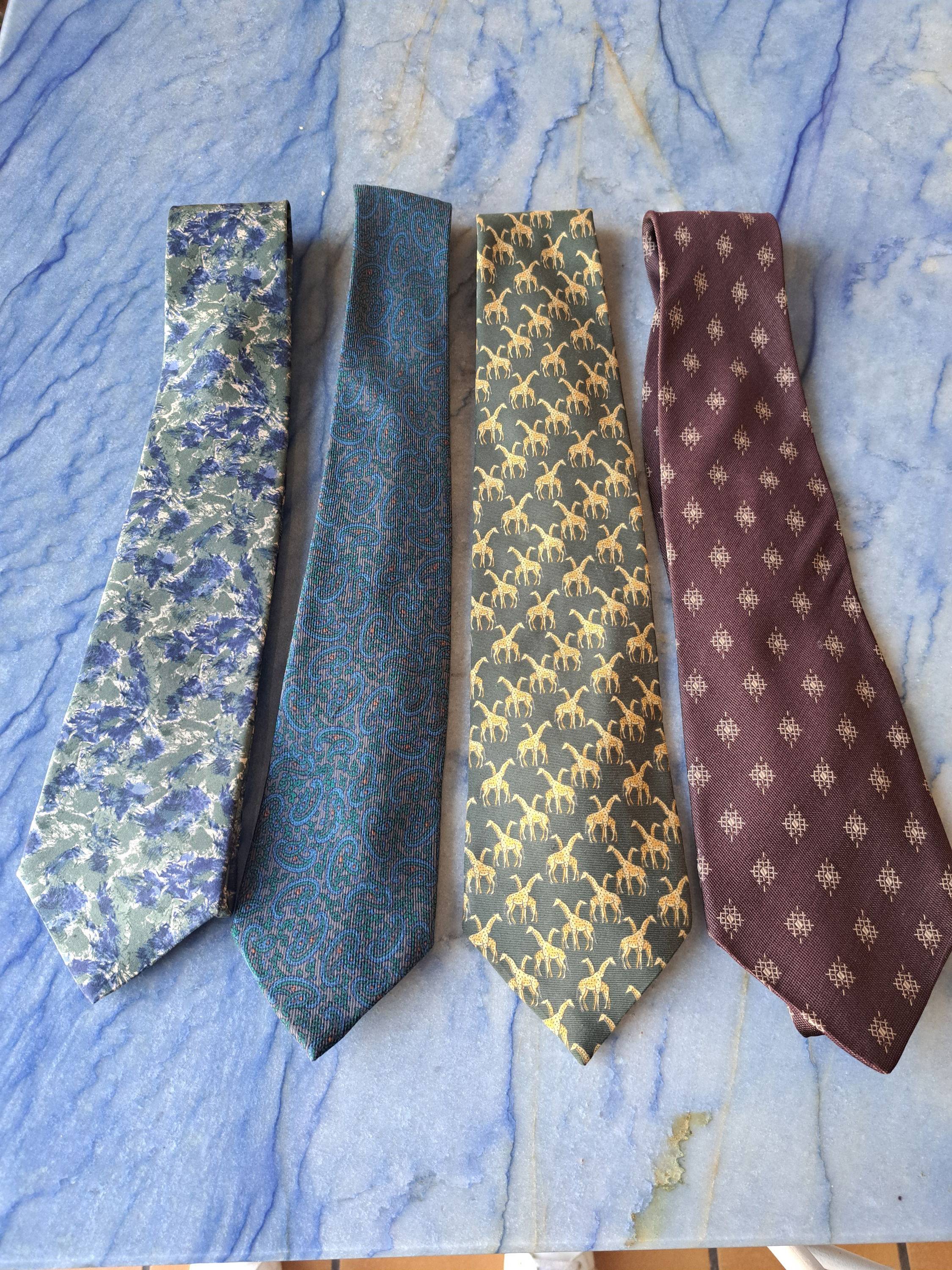 Vends lot de 4 cravates en soie - Taille M