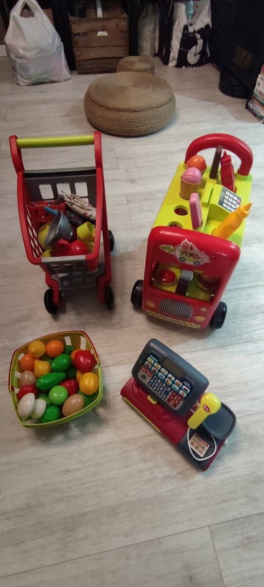 Vends dînette Ecoiffier