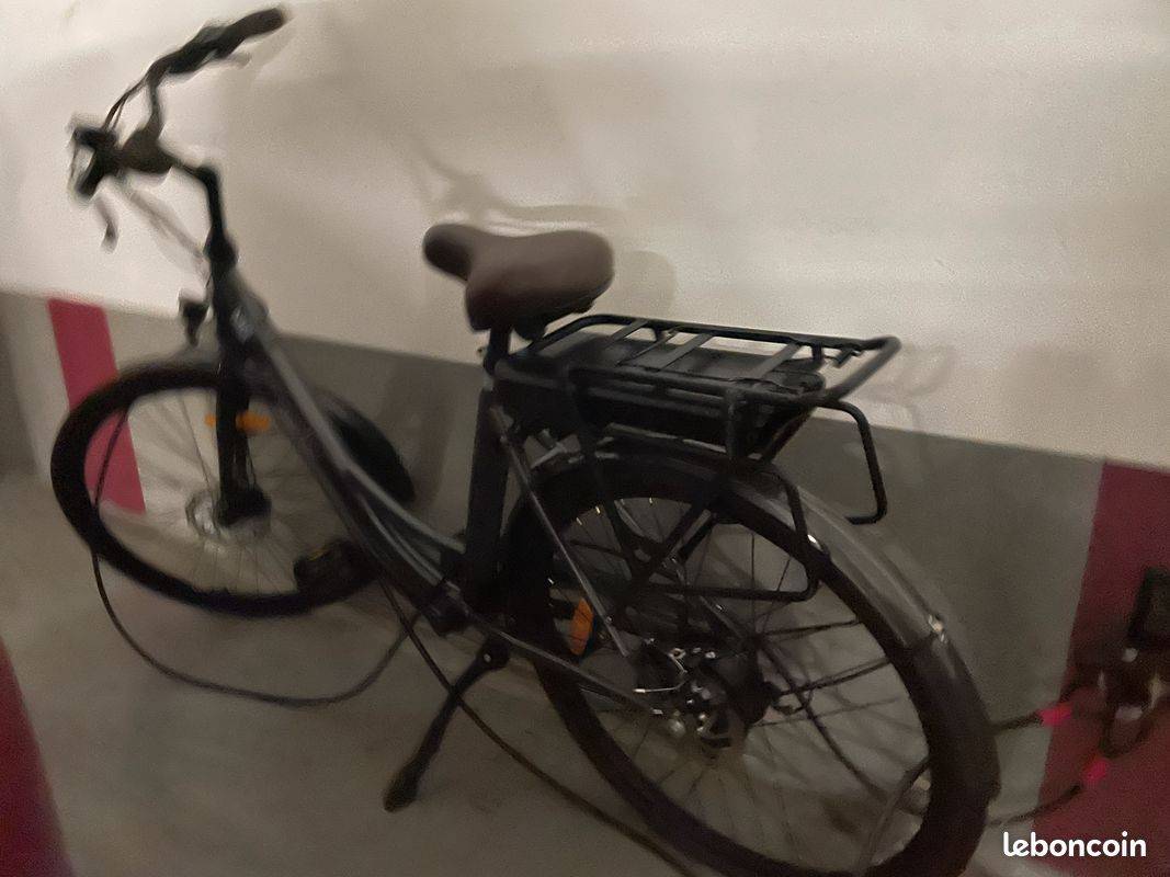 Vends vélo électrique neuf 26"