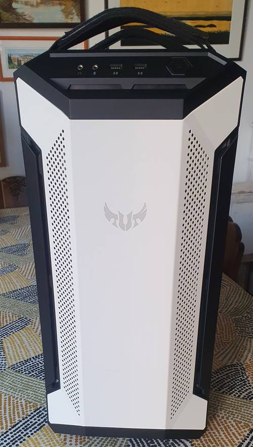 Vends boîtier PC GT501 blanc + alim 750w + refroidisseur liquide Corsair