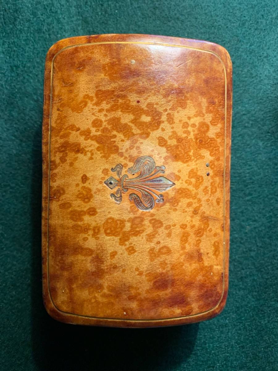 Boîte / coffret en cuir Made in Italy” Motif fleur-de-lys doré