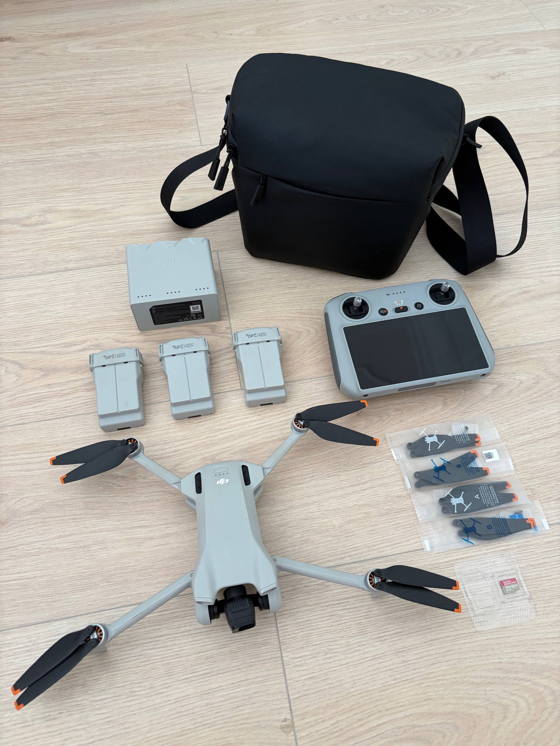 Vends drone DJI mini 3 fly more combo