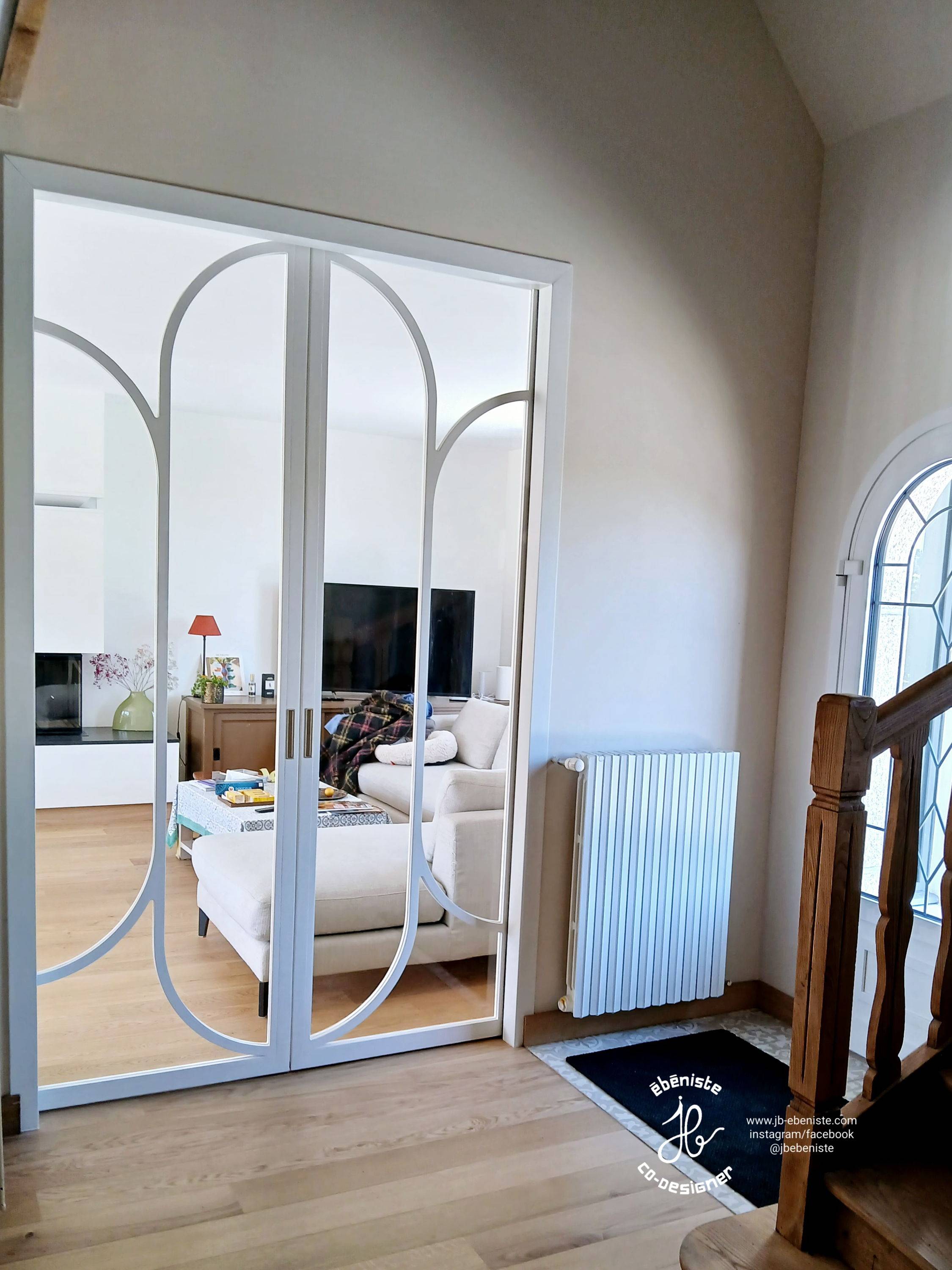 Ebeniste, fabriquant de mobilier contemporain sur mesure et d’agencement, je vous propose mes services