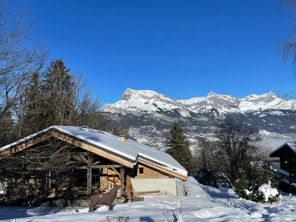 Loue chalet de montagne rénové proche des pistes - 14 couchages à Combloux-Megève