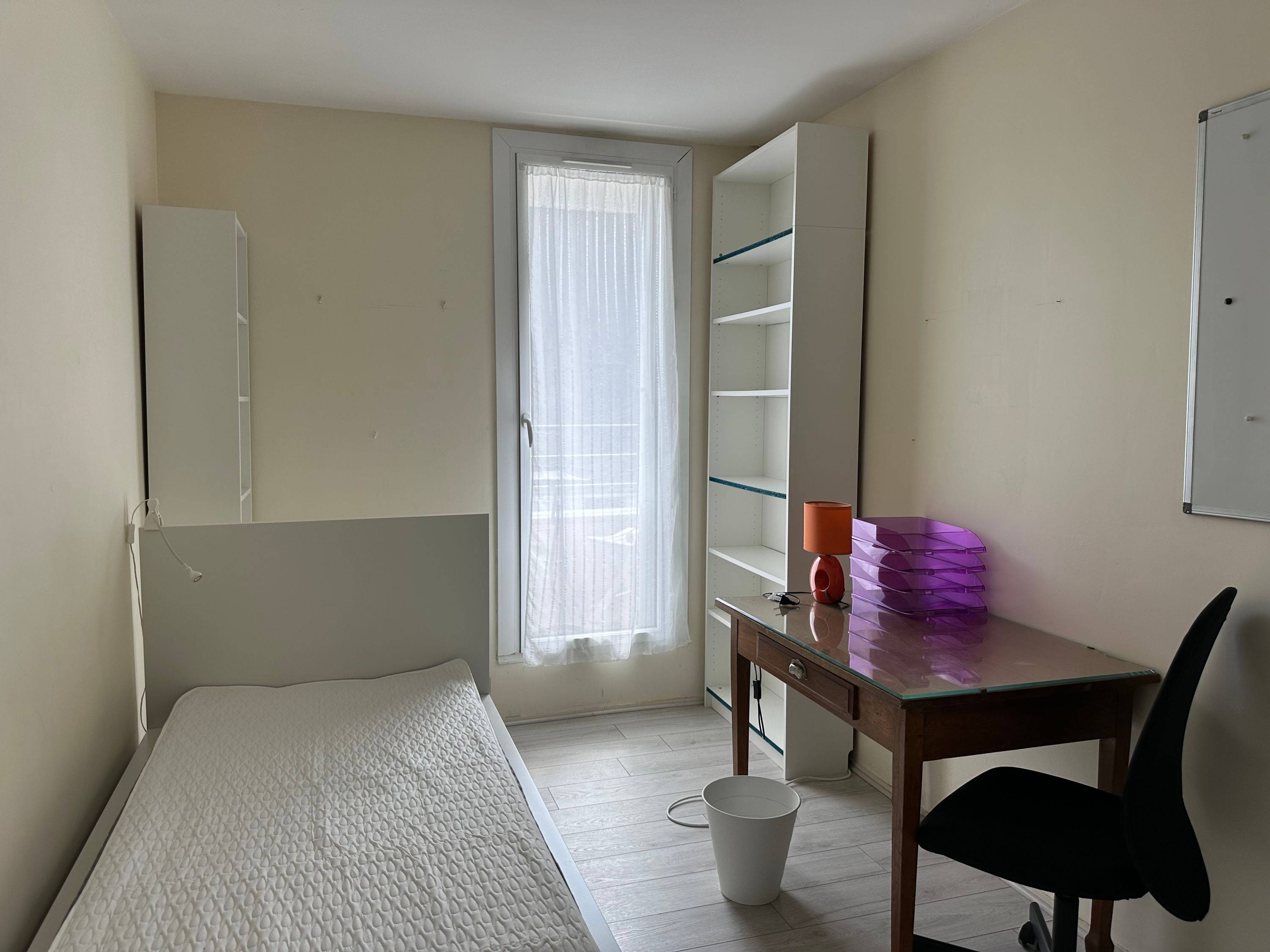 Propose colocation appartement 87m² Tours - Chambre meublée