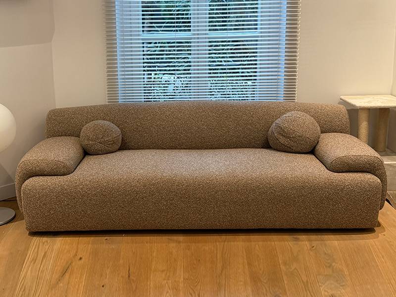 Vends canapé Sklum 3 places, modèle Shirina, tissu bouclé brun moka
