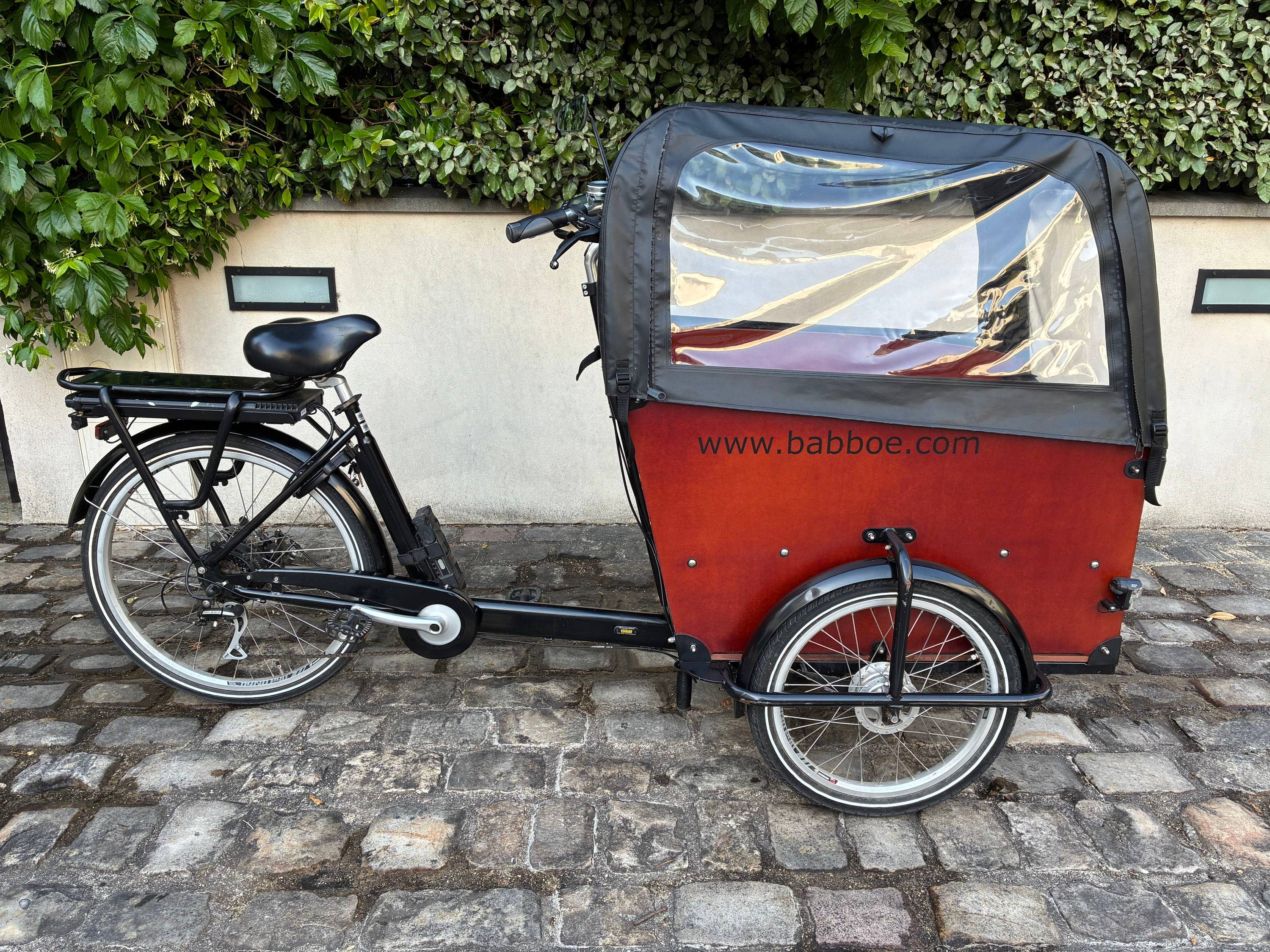 Vends vélo triporteur Babboe Big E électrique