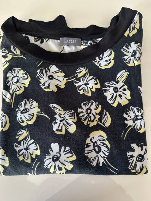 Vends joli pull original Basler - Taille 42
