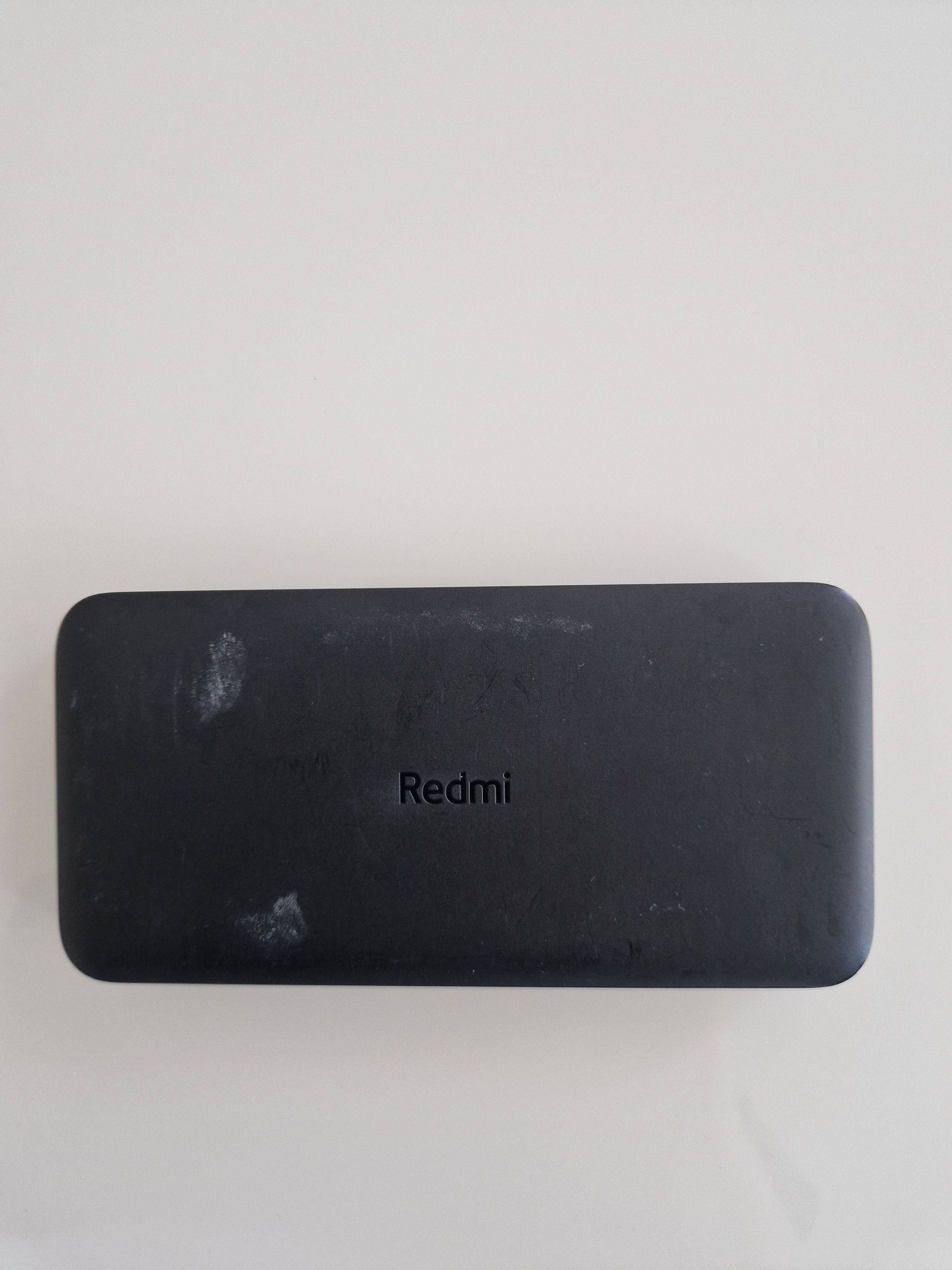 Vends batterie externe noire Redmi 10000 mAh