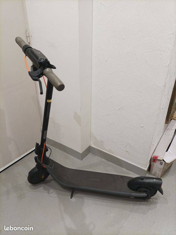 Vends trottinette électrique Ninebot