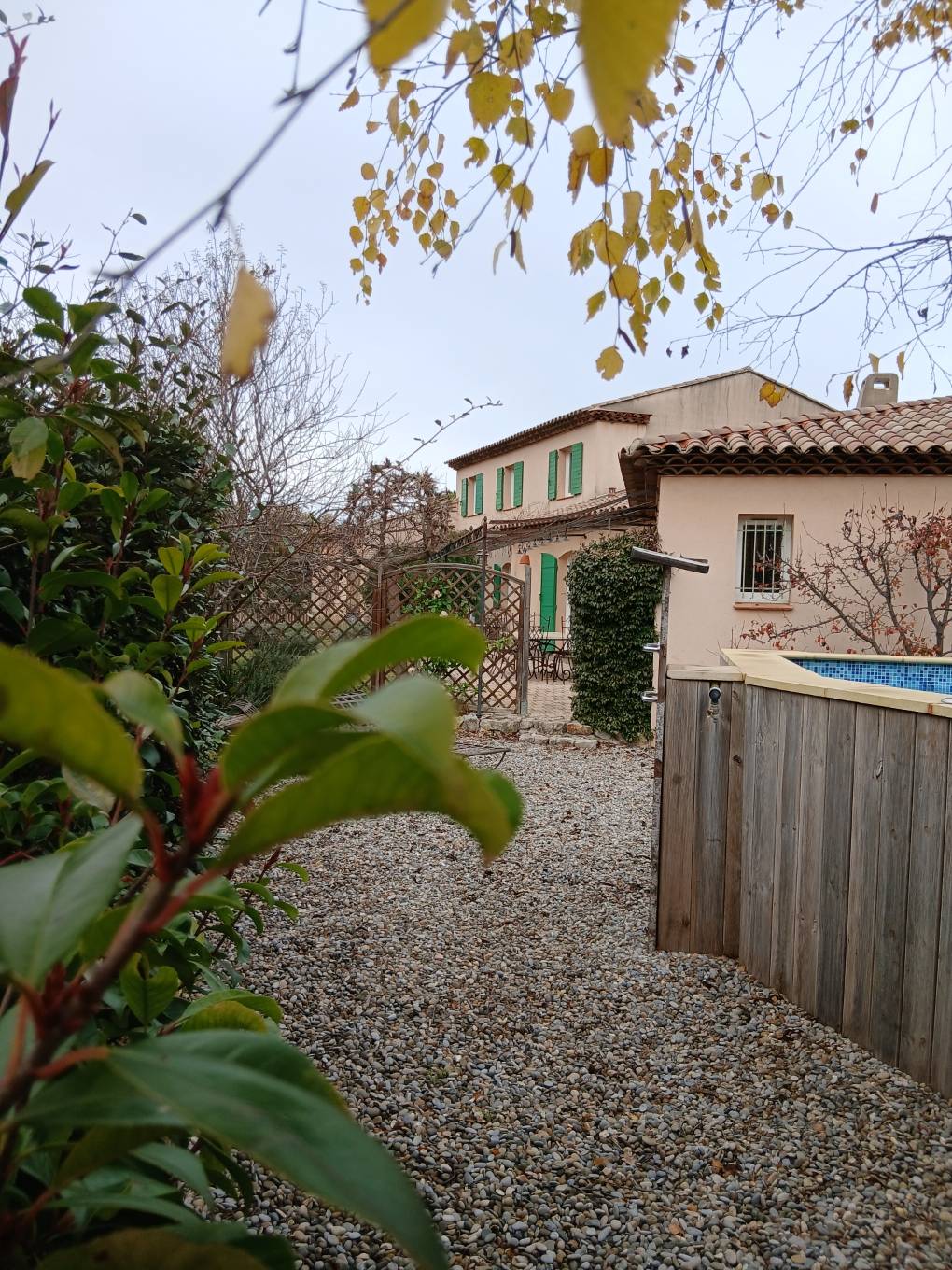 Vends maison provençale individuelle - 229m²