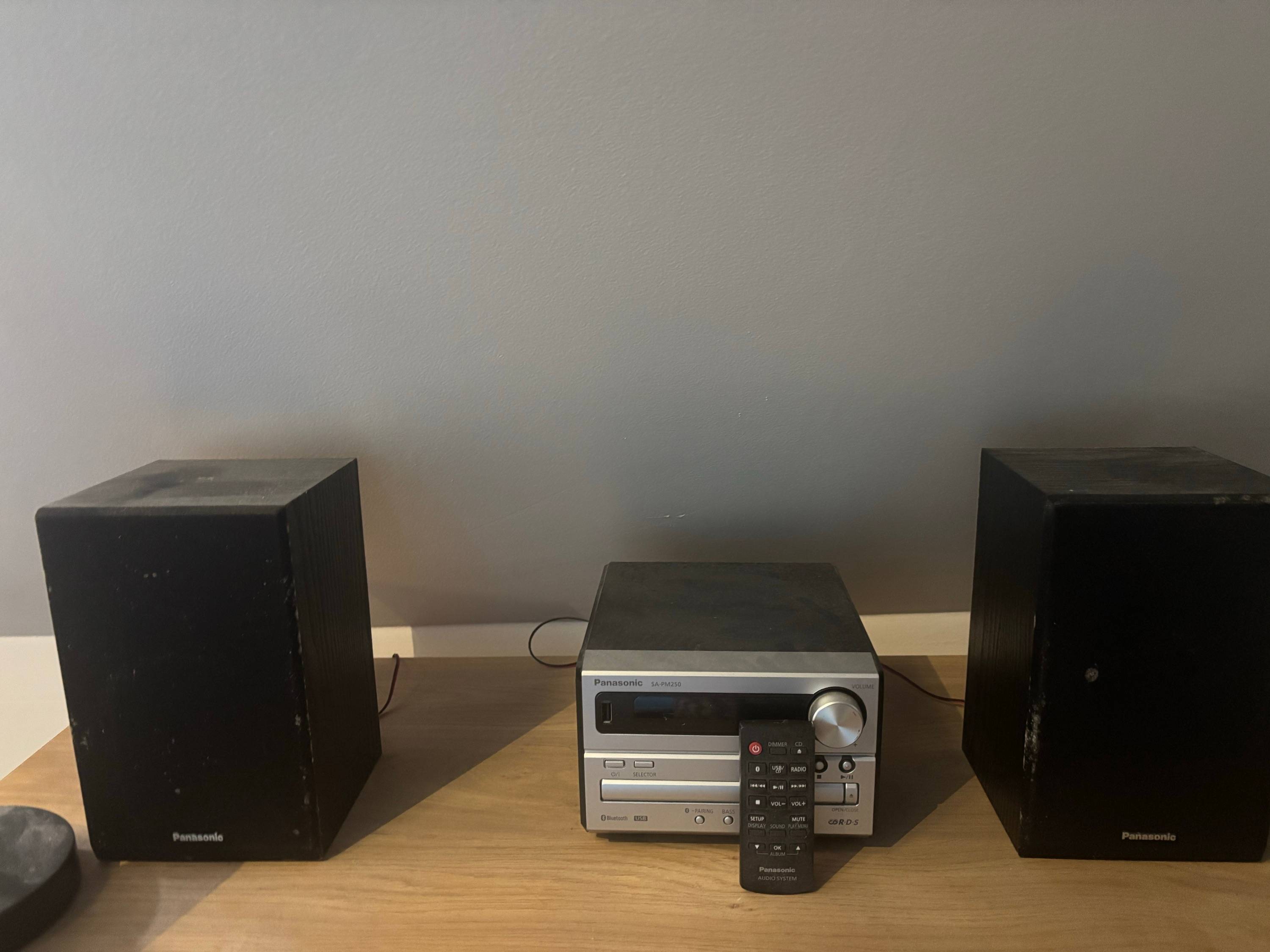 Vends chaîne hi-fi Bluetooth
