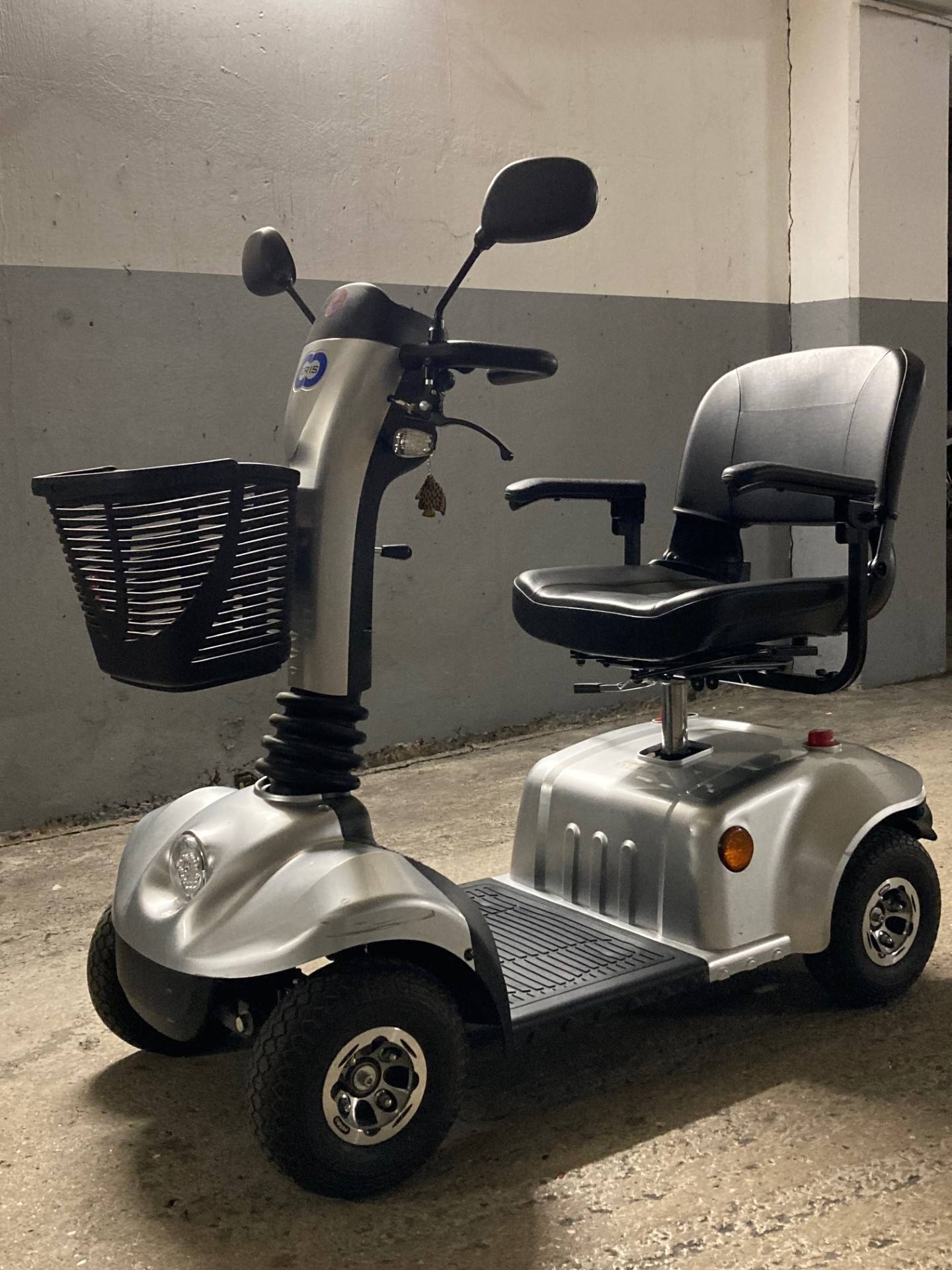 Vends scooter électrique pour personne à mobilité réduite