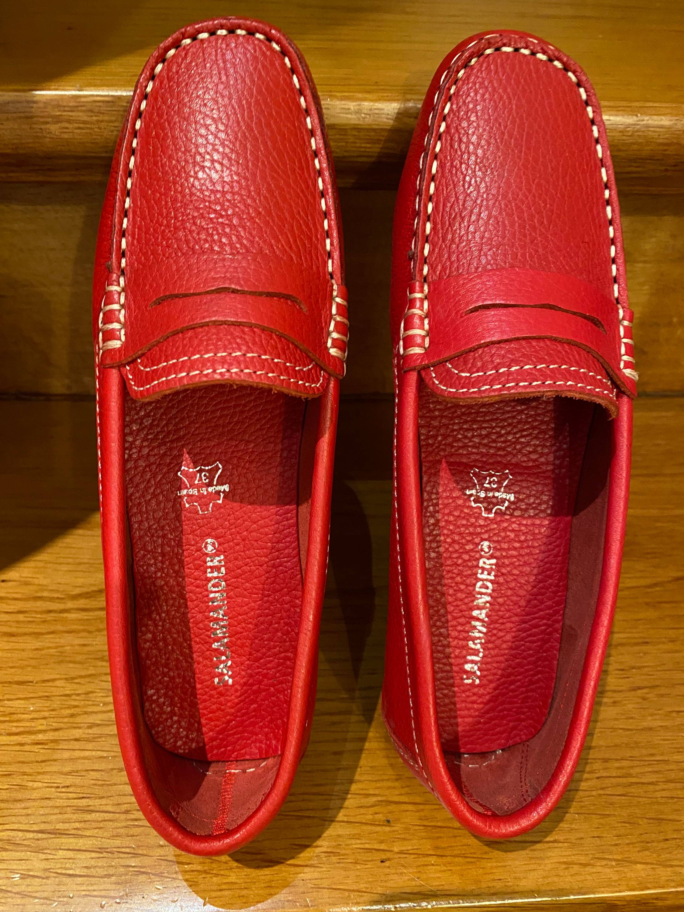 Vends mocassins en cuir rouge Salamander - Pointure 37