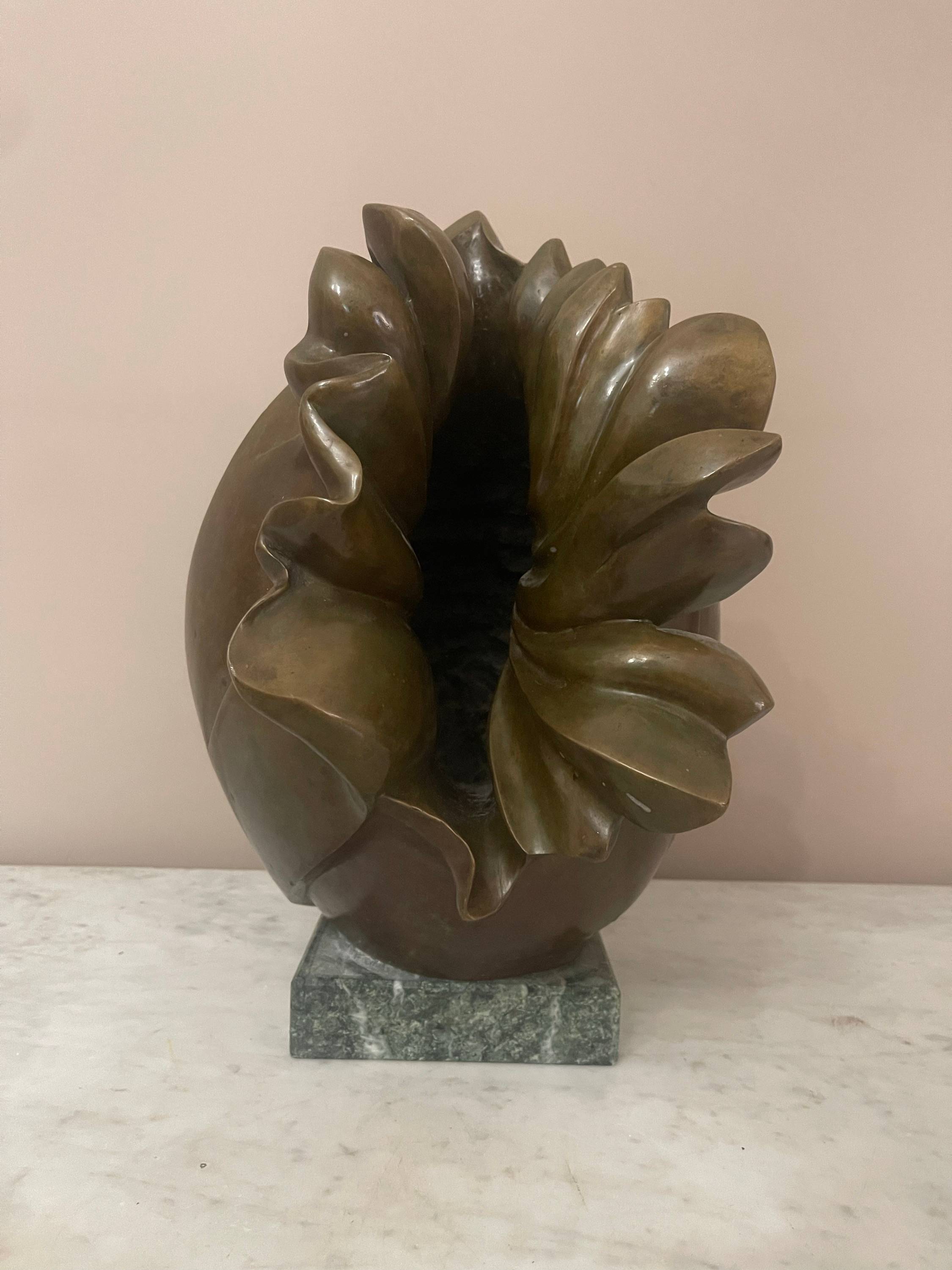 Vends sculpture en bronze de Myriam Franck - patine noisette sur marbre vert