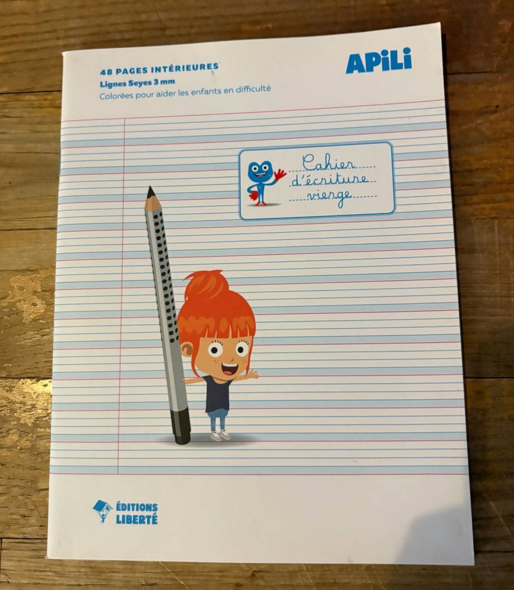 Cahier d’écriture vierge Apili Neuf