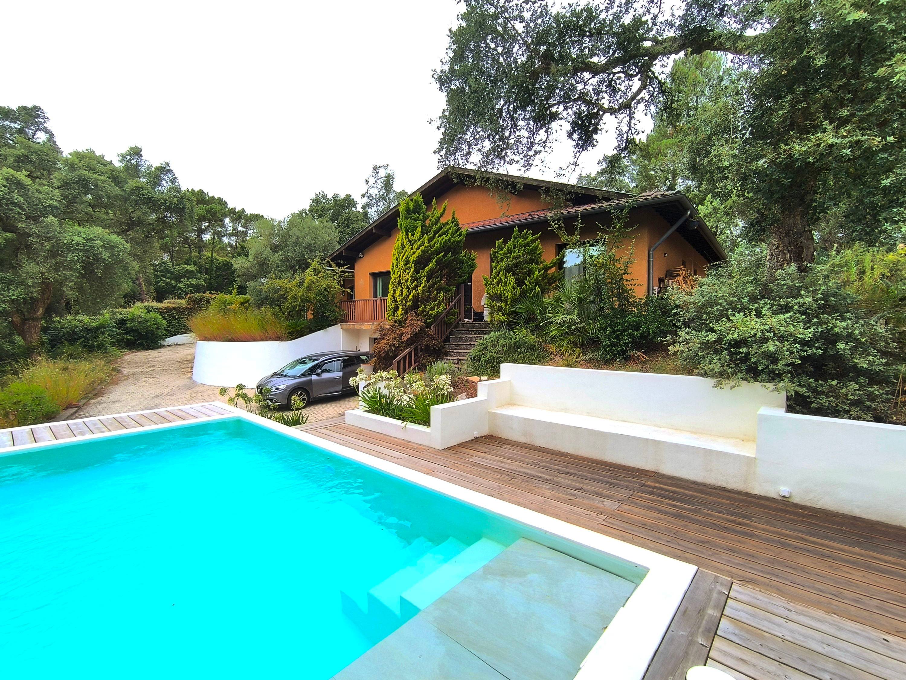 Loue Vaste villa 10 couchages avec piscine - Seignosse (40)