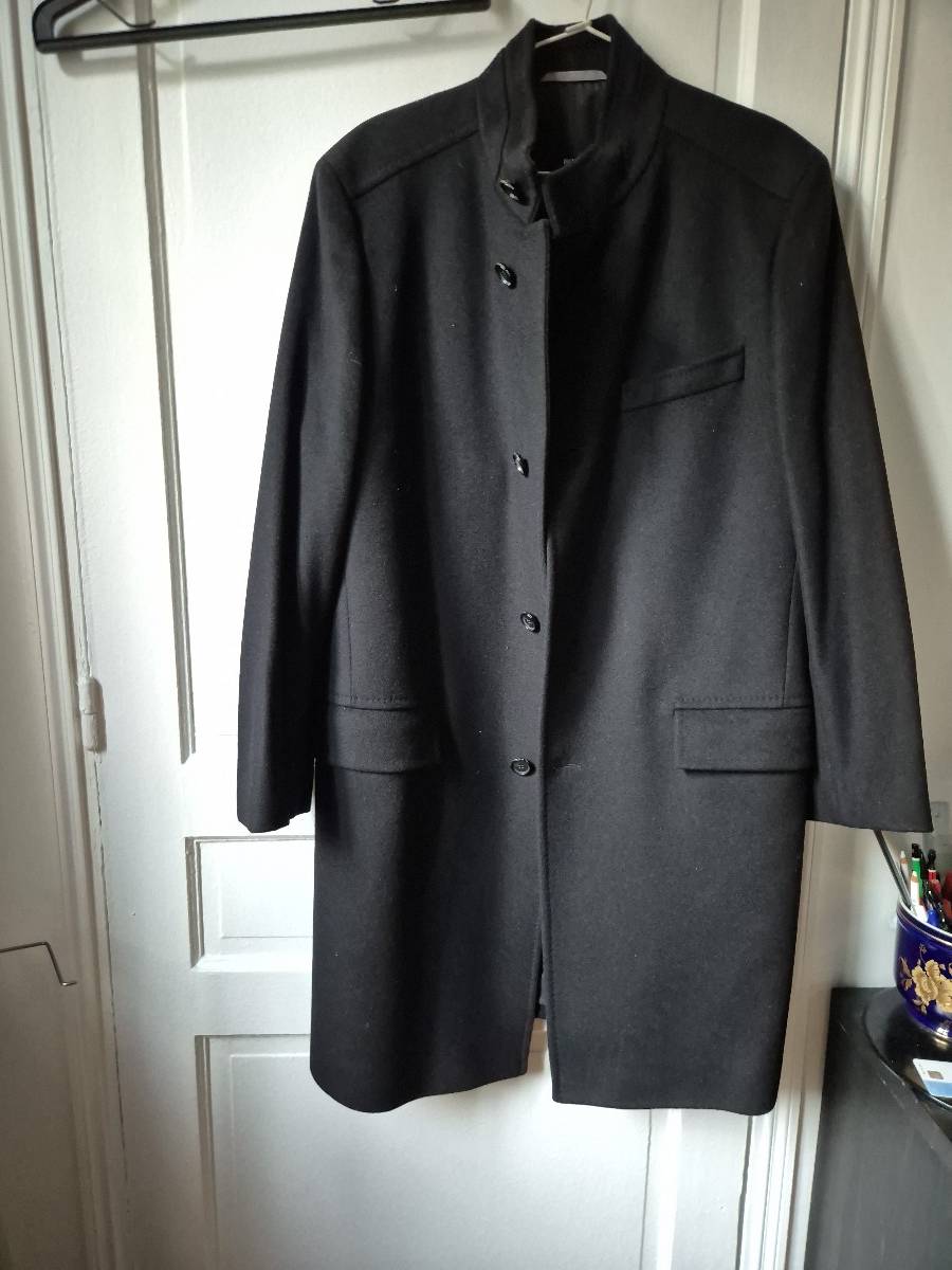 Vends manteau homme noir de marque Hugo Boss - Taille L