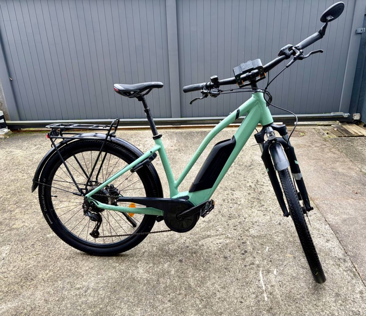 Vends vélo à assistance électrique mixte