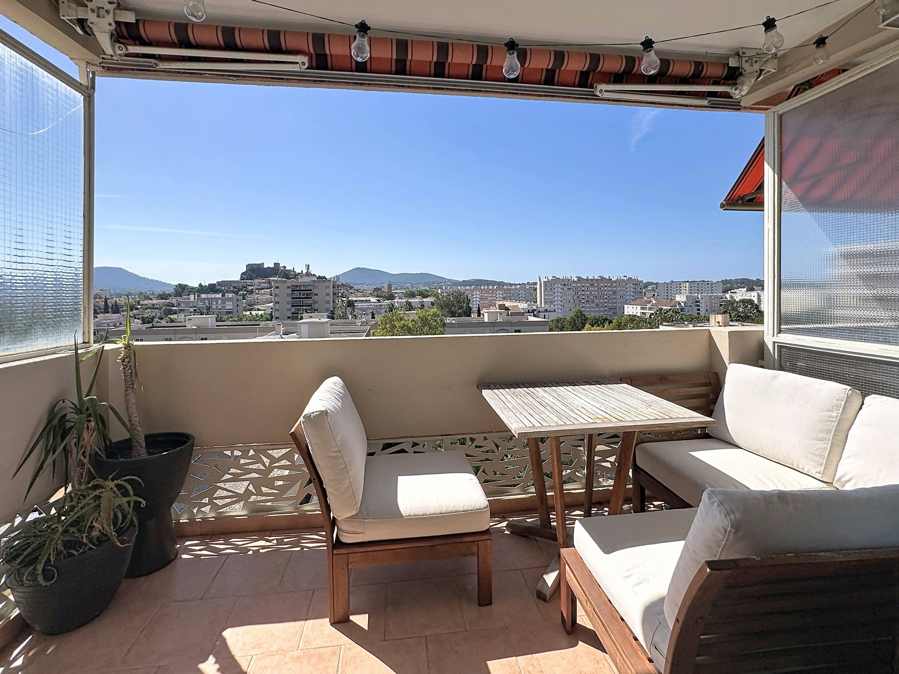 RETOUR A LA VENTE T3 avec vue dégagée - 70m² - La Garde