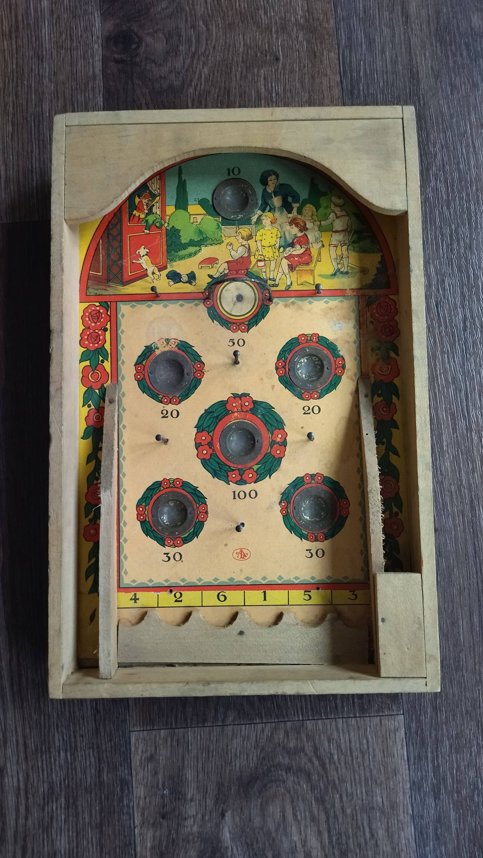 Flipper vintage en bois