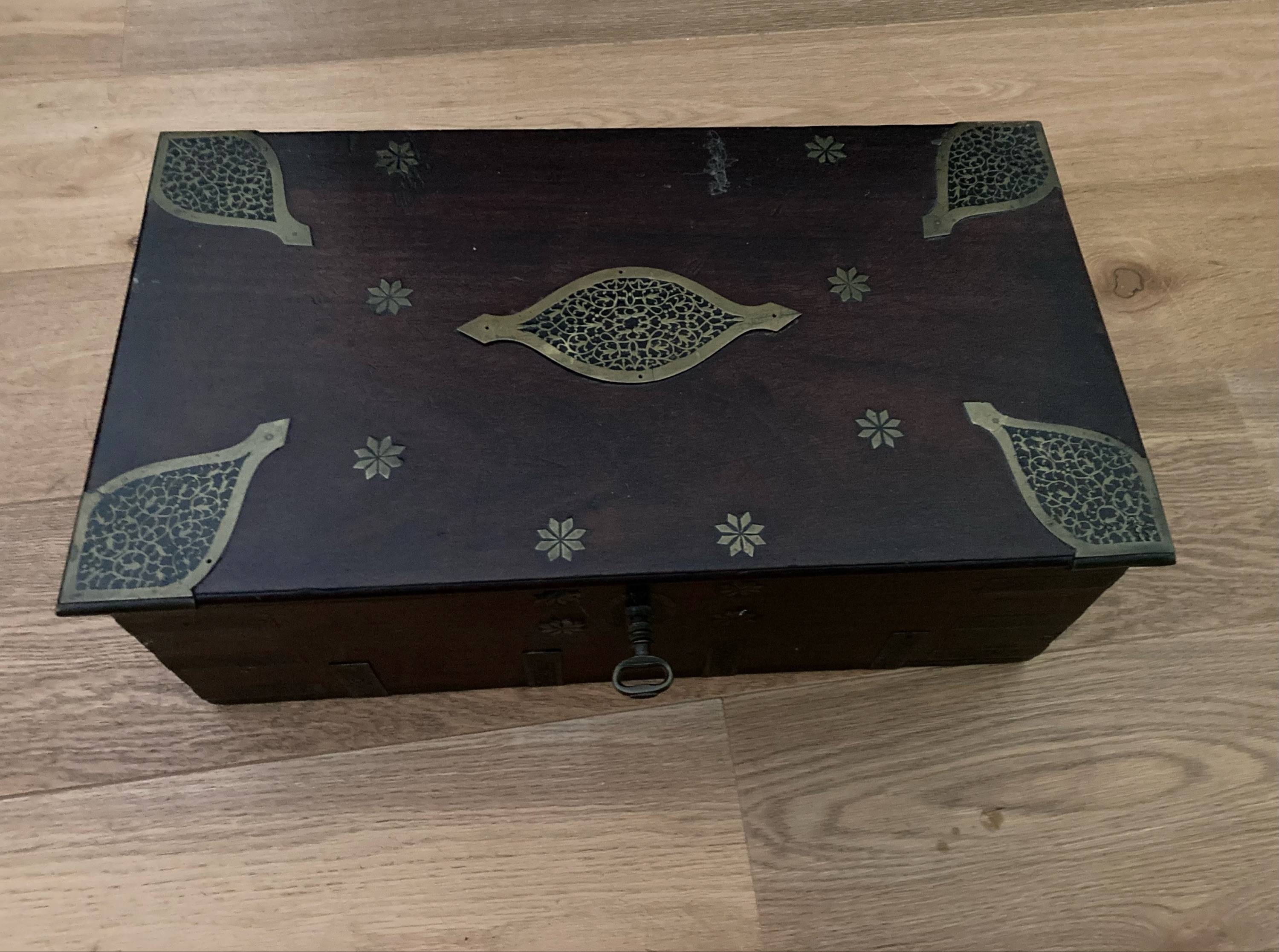 Vends coffre ancien
