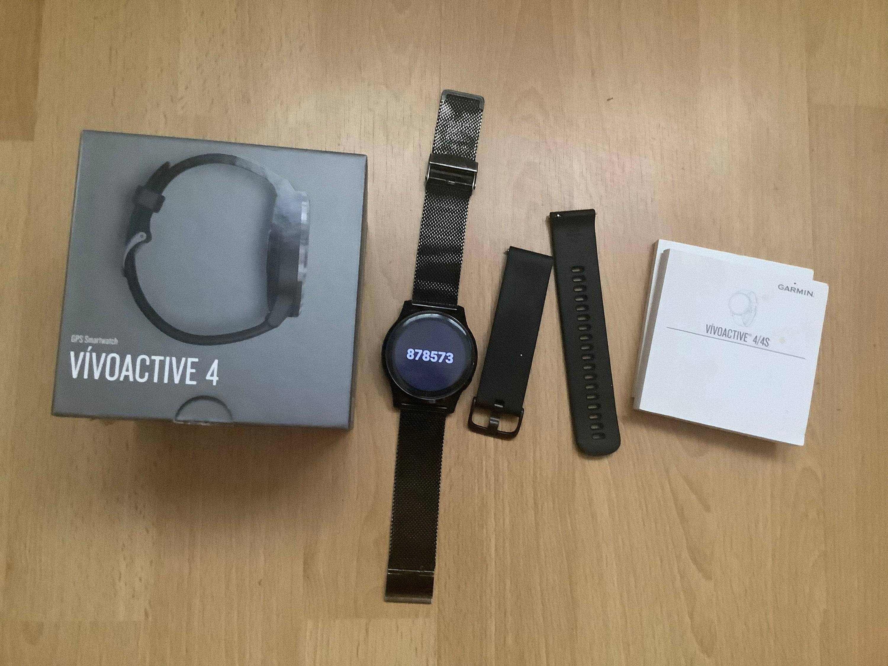 Vends montre Garmin Vivoactive 4 très peu servie