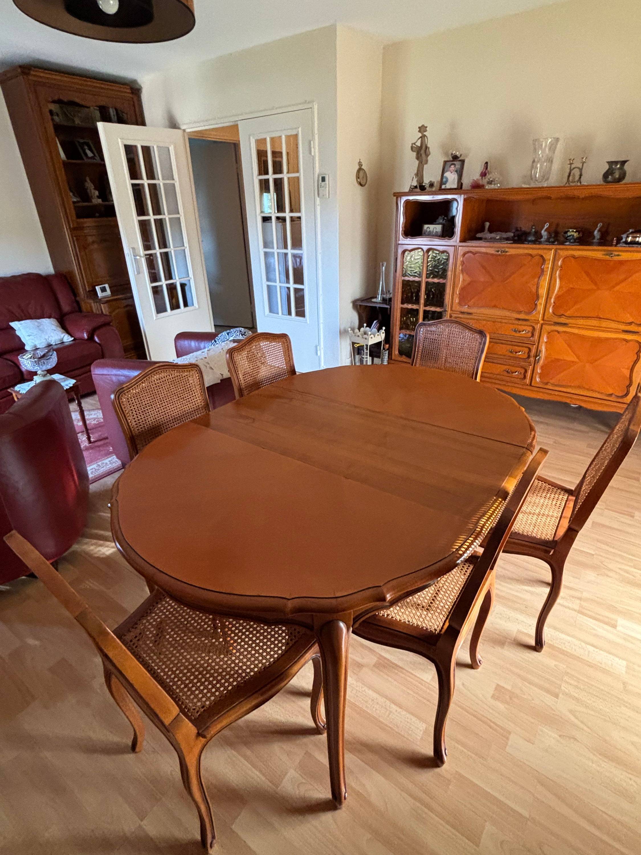 Vends table de salle à manger