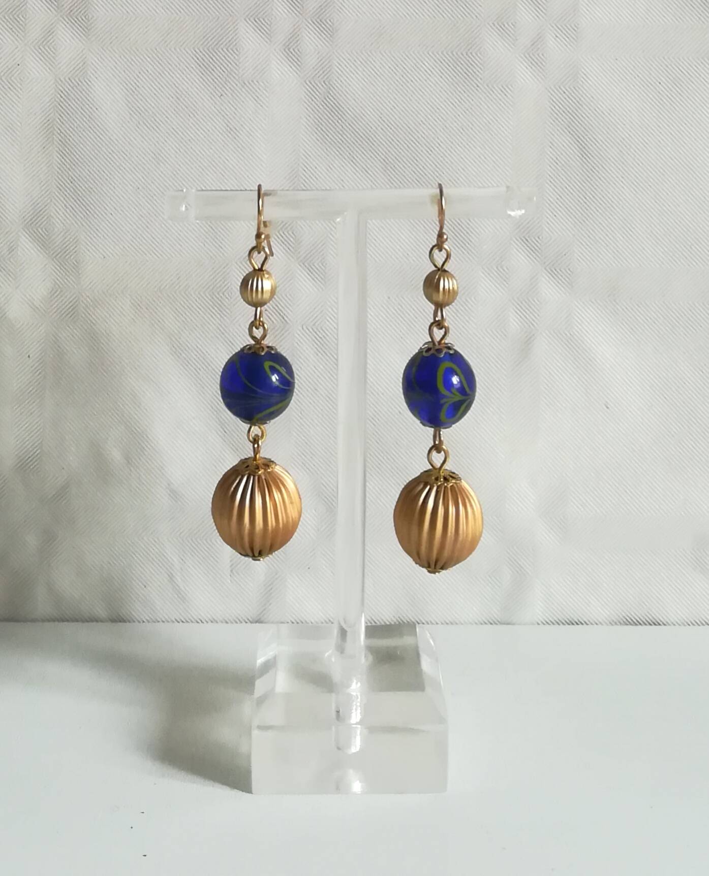 Vends longs pendants bleus et or mat, cadeau, fête des mères