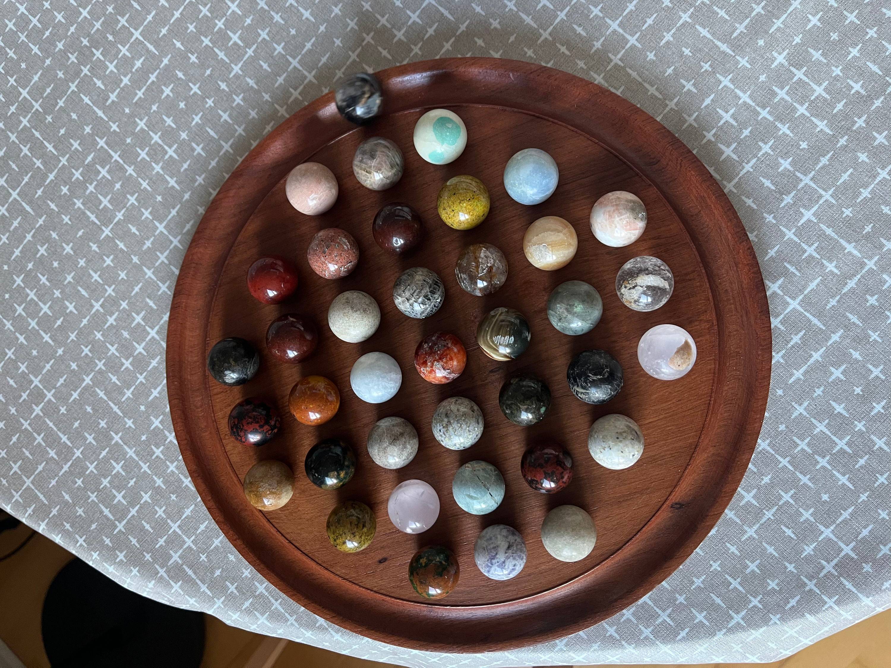 Vends jeu de solitaire en bois