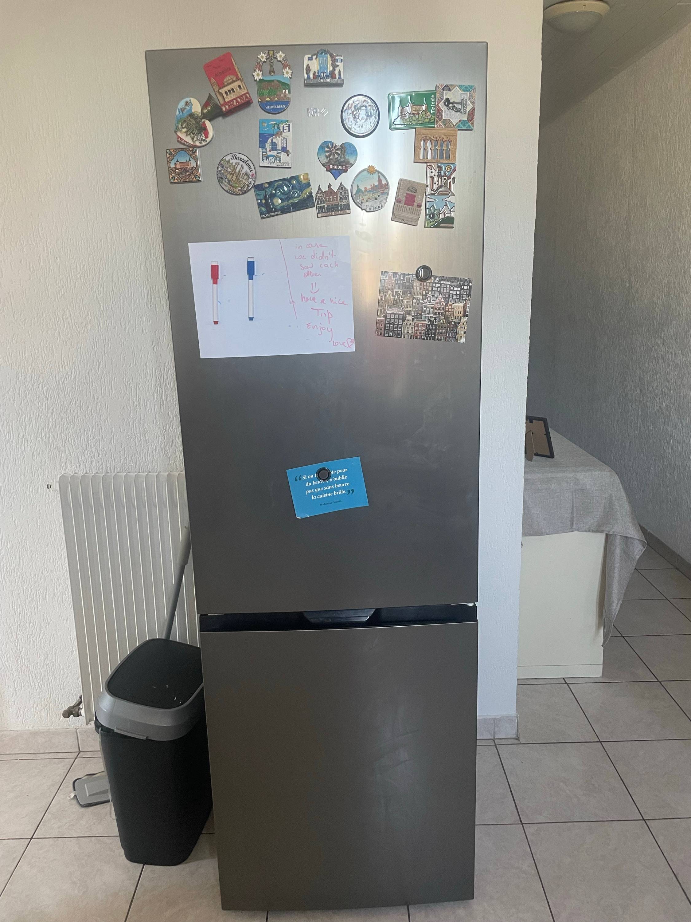 Vends réfrigérateur congélateur
