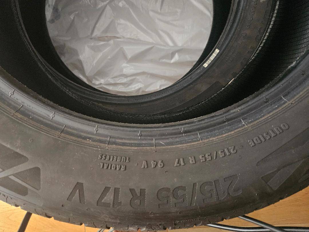 Vends pneu continental été état neuf