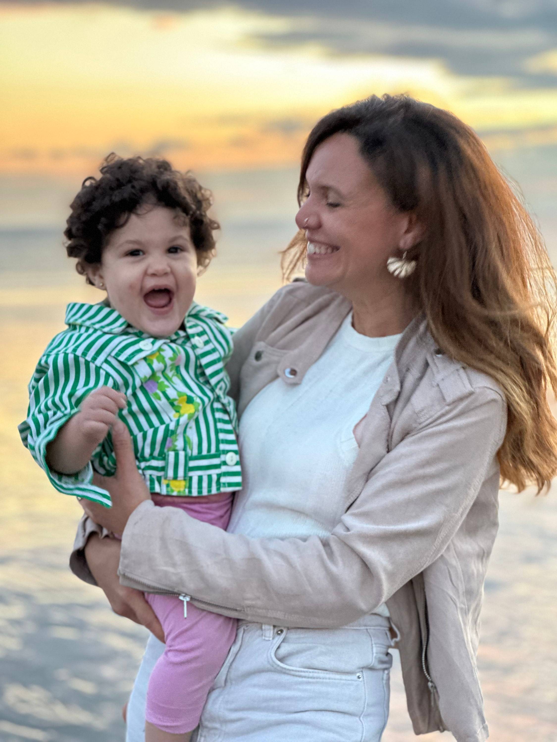 Propose babysitting avec maman expérimentée, bilingue français/anglais