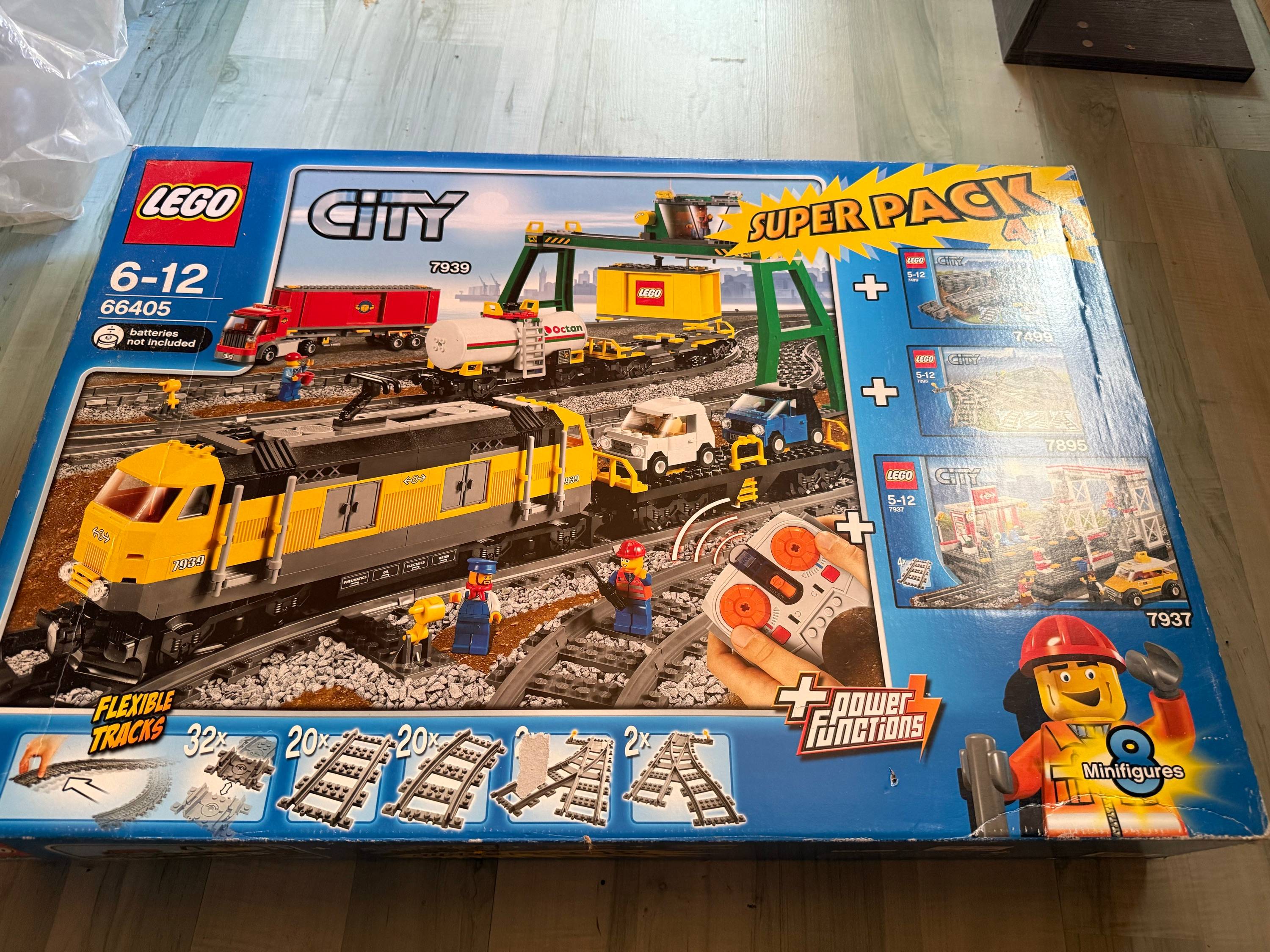 Vends set LEGO City Super Pack 66405 "Le train express", un ensemble complet idéal