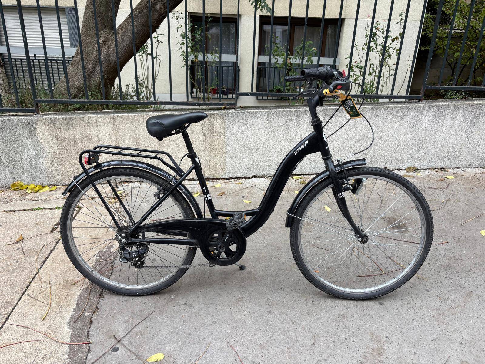 Vends vélo de ville femme