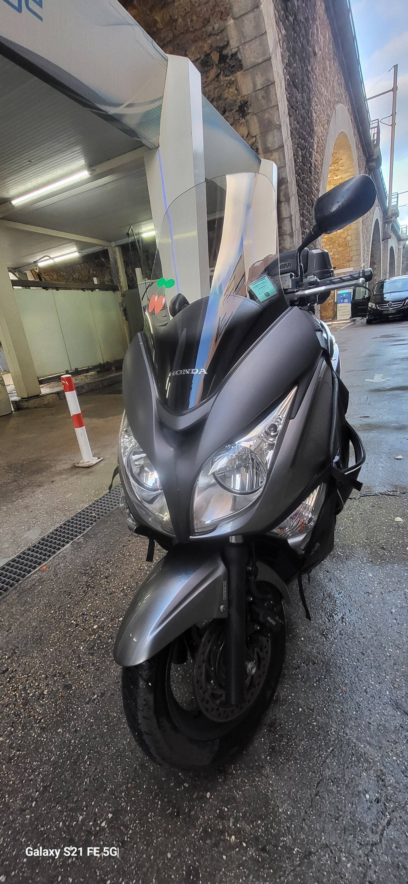 Vends Scooter SW T400, 2010, 60000km