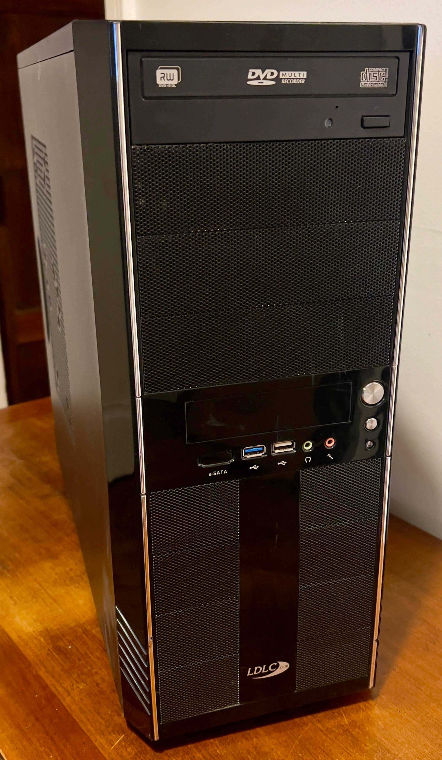 Vends tour PC LDLC + carte mère MSI G41m-P33 combo