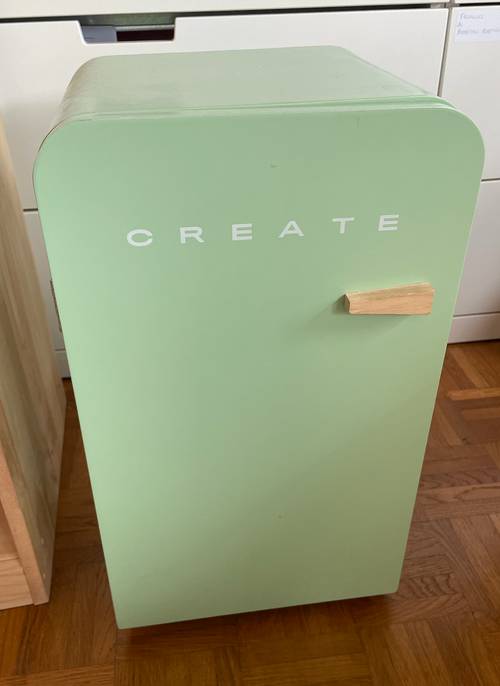 Vends mini frigo enfant en bois