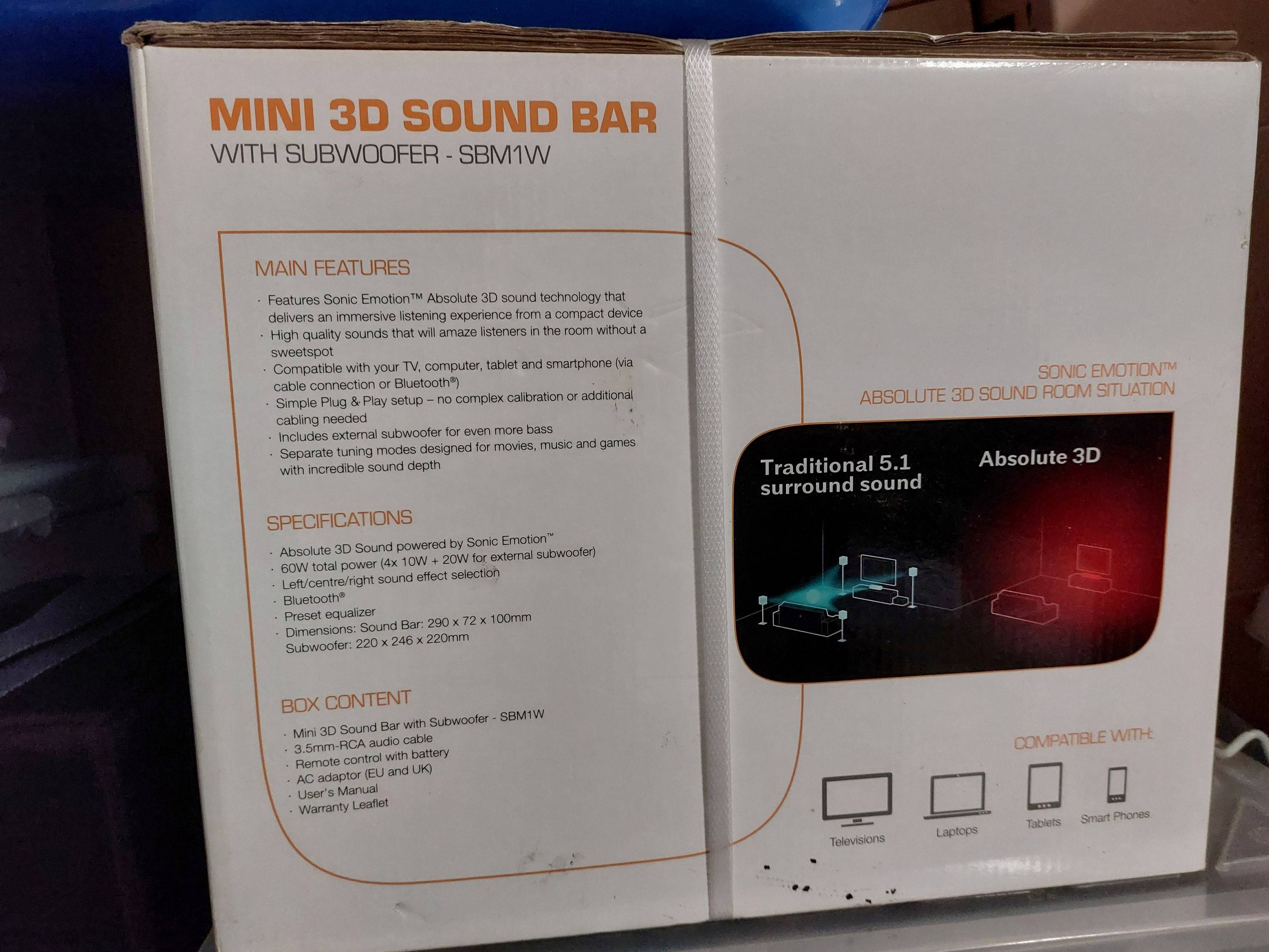 Vends barre de son home cinéma Toshiba SBM1W Mini 3D - noire neuve, non déballée