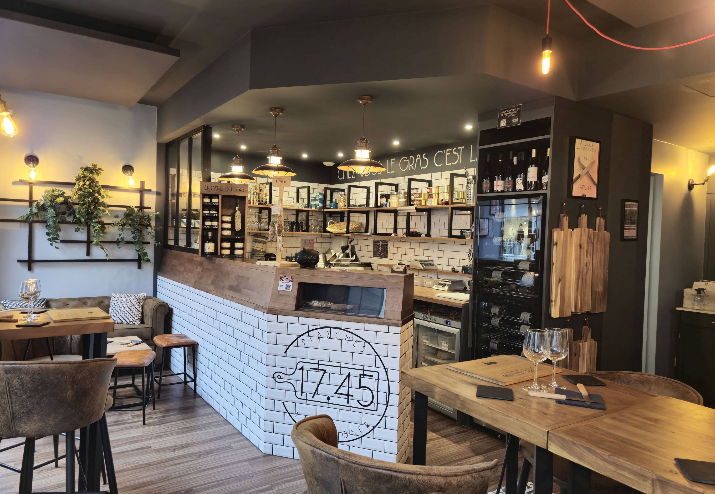 Recrute agent de restauration polyvalent H/F - Paris 14ème et Paris 5ème