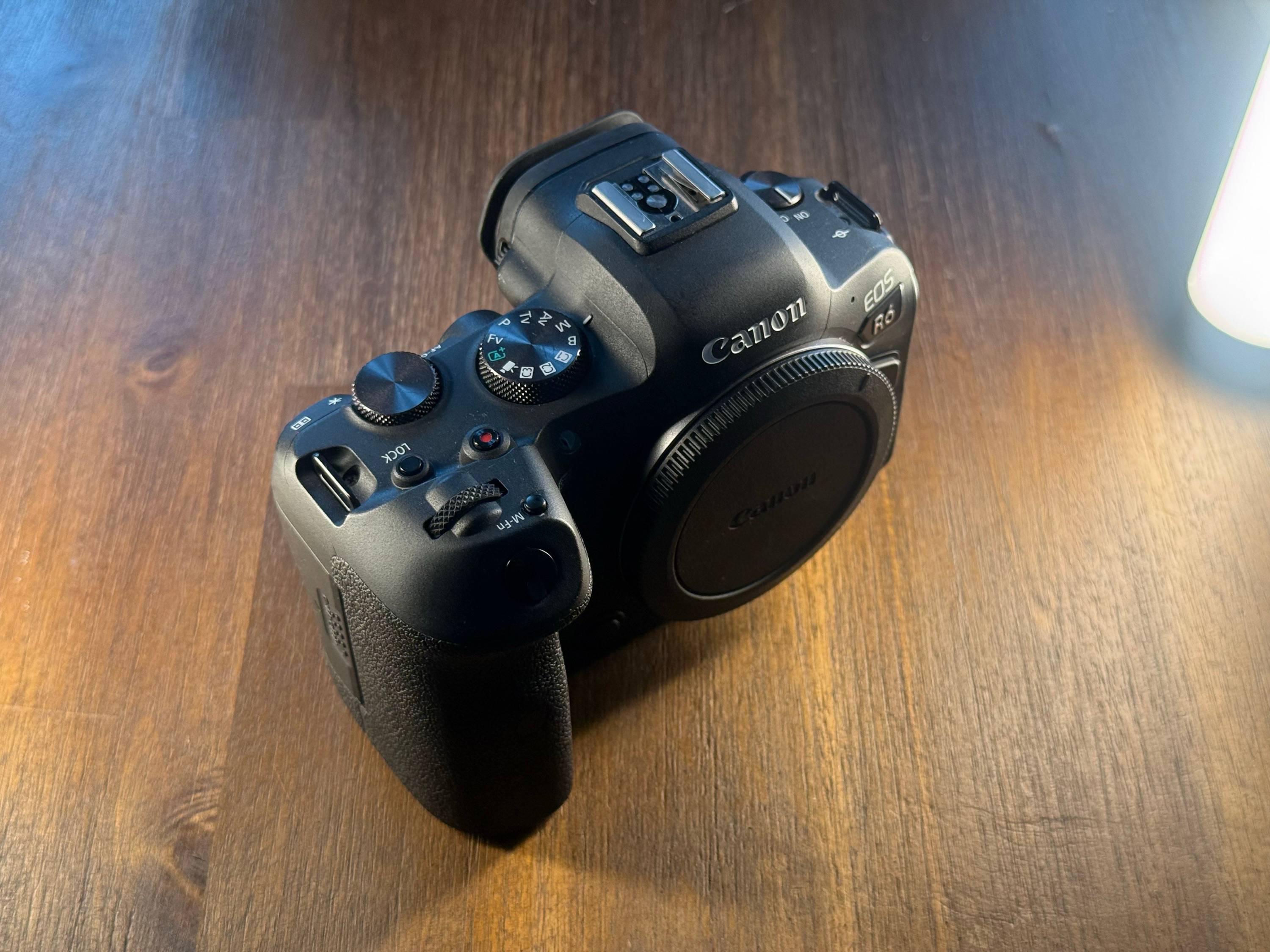 Vends appareil photo Canon EOS R6