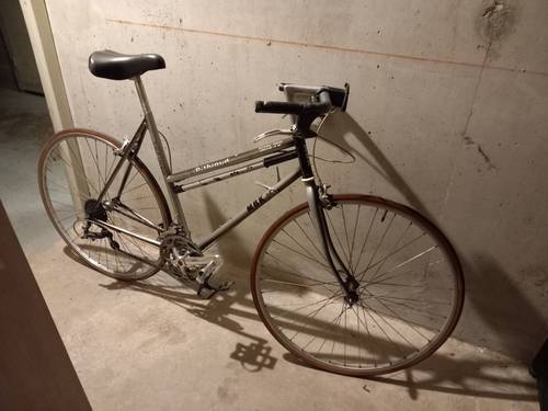 Vends vélo femme mi-course MBK Pithioud années 1980 TBon état