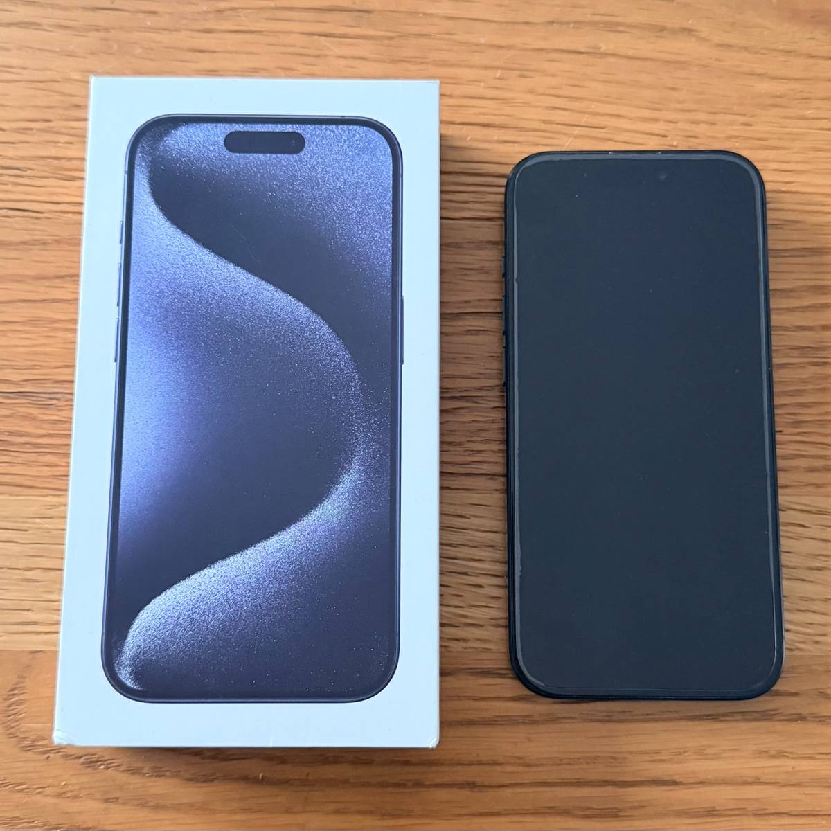 Apple iPhone 15 Pro 512go Bleu titane - très bon état